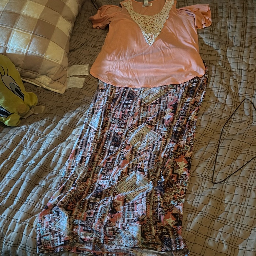 Patterned Maxi Skirt